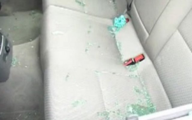 Minor cercetat de poliţişti pentru distrugere